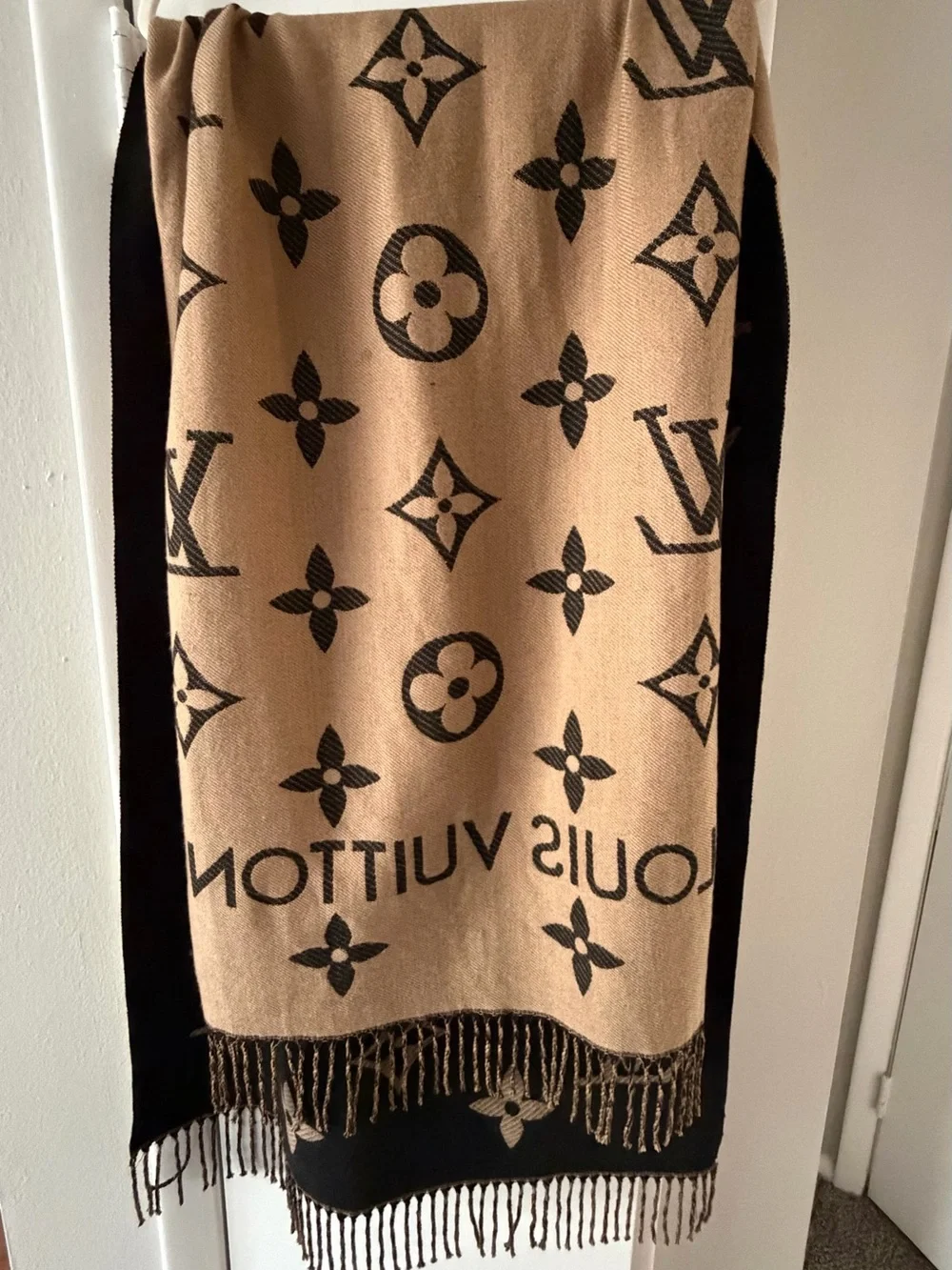 Louis Vuitton deep makes trim